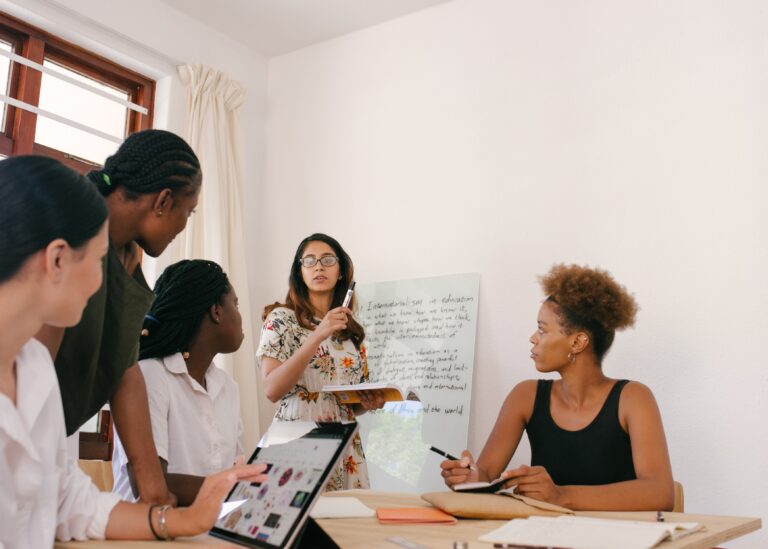 Ежегодная международная программа предпринимательства Catier Women’s Initiative