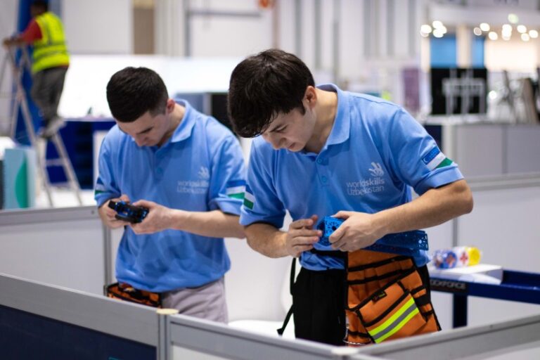 Узбекистанская команда попала в пятерку лучших на WorldSkills Asia Abu Dhabi 2023