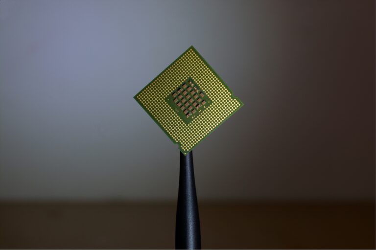 Samsung разрабатывает чип для сильного ИИ