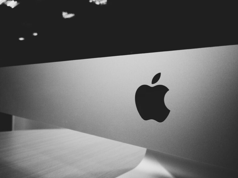Открытие официального представительства Apple на территории Казахстана