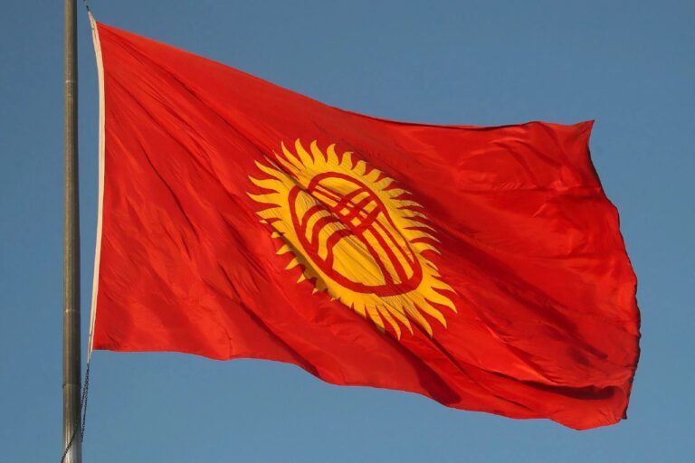 В Кыргызстане в тестовом режиме запущен чат-бот по госуслугам для удобства граждан
