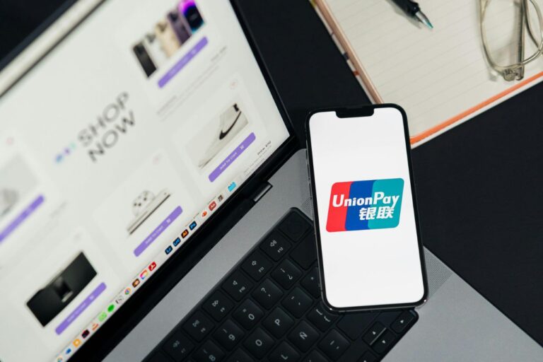 UnionPay планирует развивать онлайн-платежные системы в Узбекистане