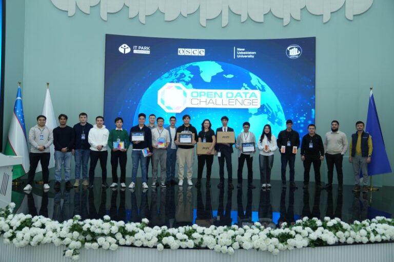 В New Uzbekistan University завершился хакатон Open Data Challenge 2025