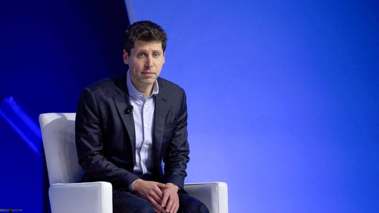 Сэм Альтман передал управление ChatGPT новому главе — ex-главе Facebook App