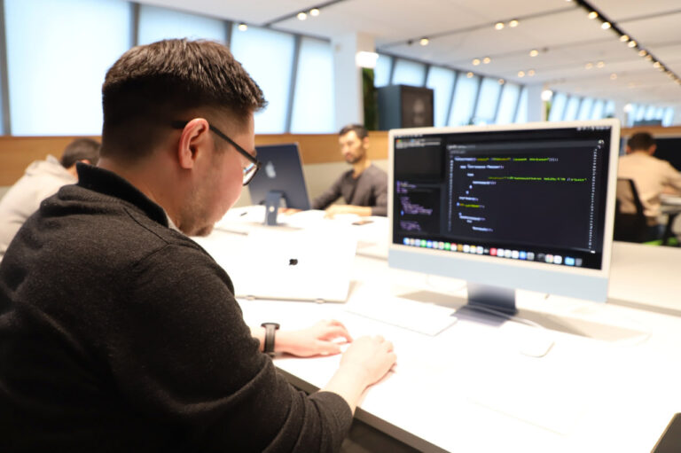 Казахстан делится IT-опытом с Таджикистаном
