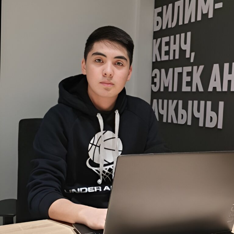 Как начать карьеру в IT без опыта: история разработчика из MEGA