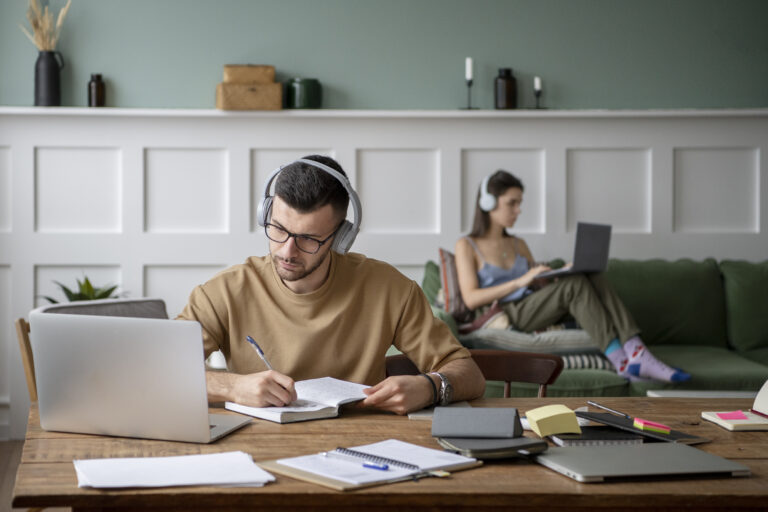 15 лучших курсов на Udemy: что изучать в 2025 году