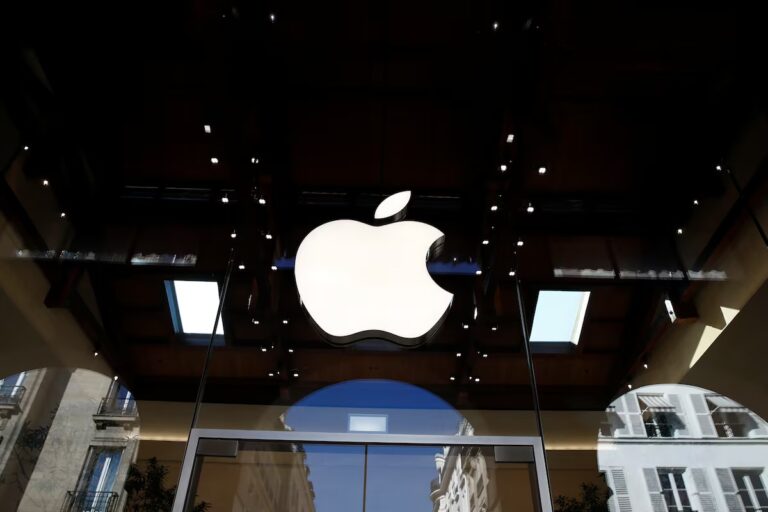 Apple готовит обновленный MacBook Pro с сенсорным OLED-дисплеем