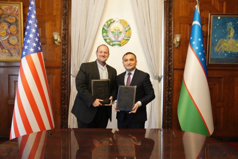 Американский акселератор Gener8tor запускает программы в Узбекистане