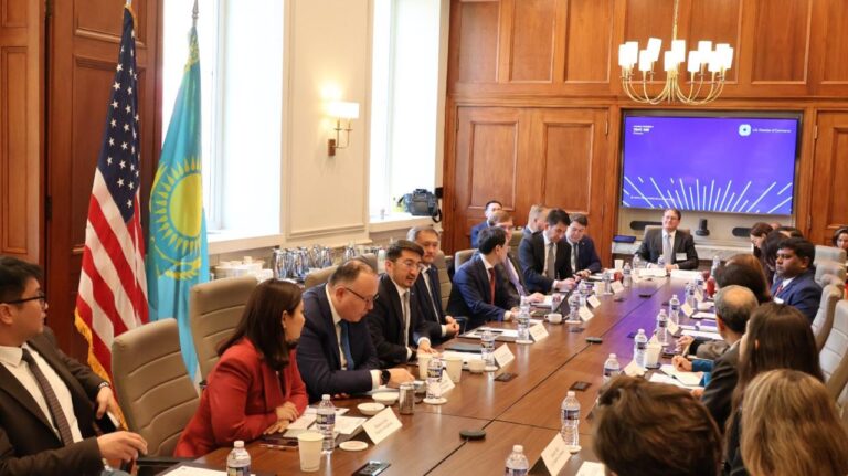 Казахстан и OpenAI подписали меморандум для развития образования