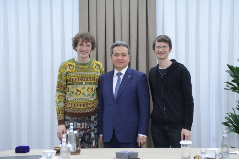 Братья Либерман посетили Узбекистан и обсудили развитие AI