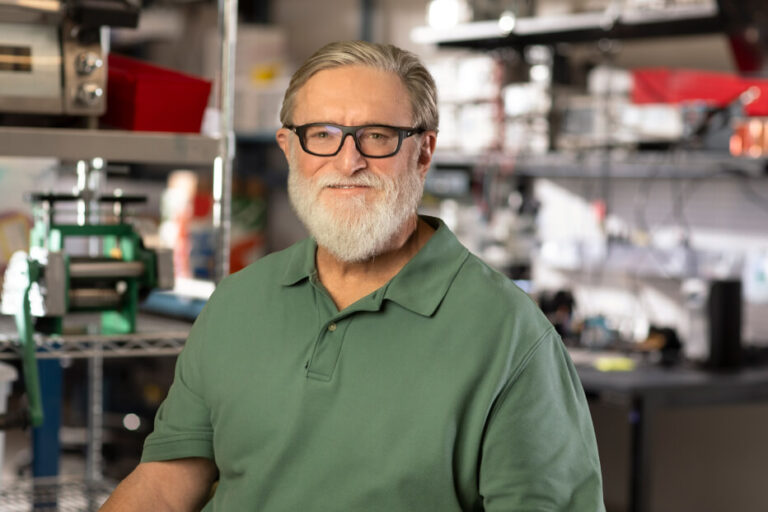 Создатель Steam анонсировал энергоэффективный мозговой чип