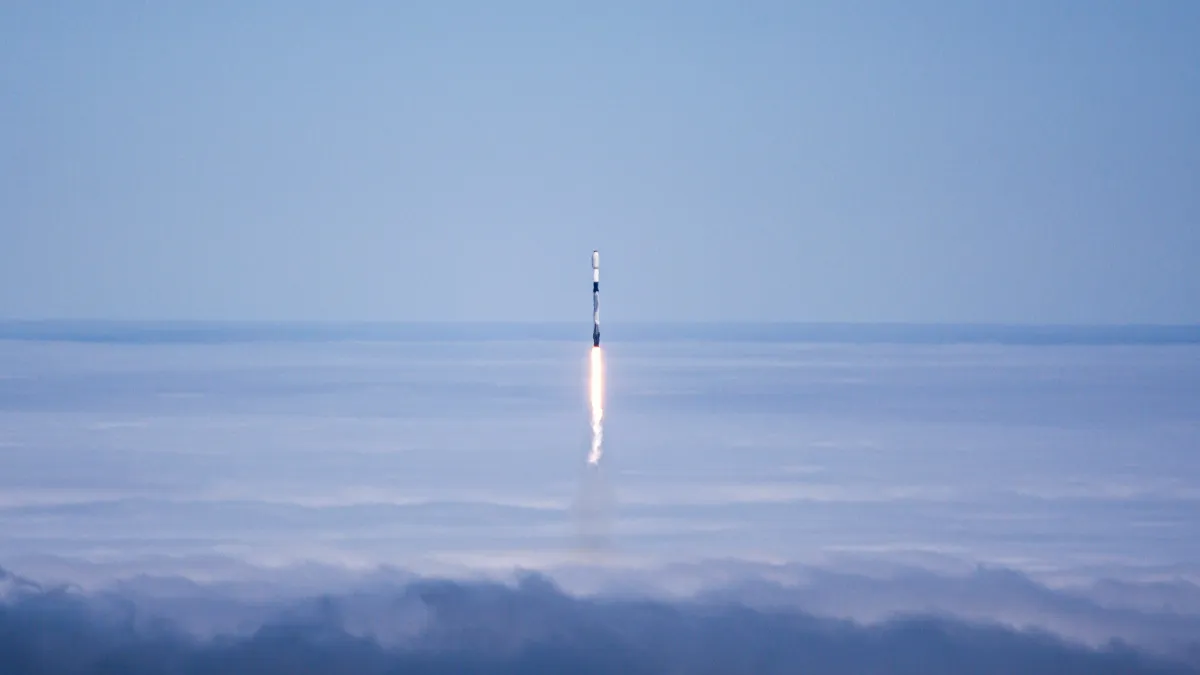 Началась продажа акций SpaceX по цене $135 15 img 5409