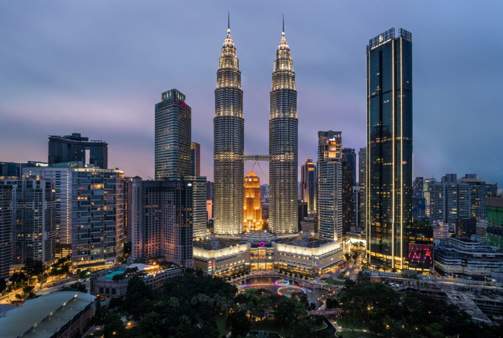 Silicon Valley of Malaysia: как устроена технологическая экосистема Куала-Лумпура и Сайберджая 2 esmonde yong 9b08udumyy unsplash