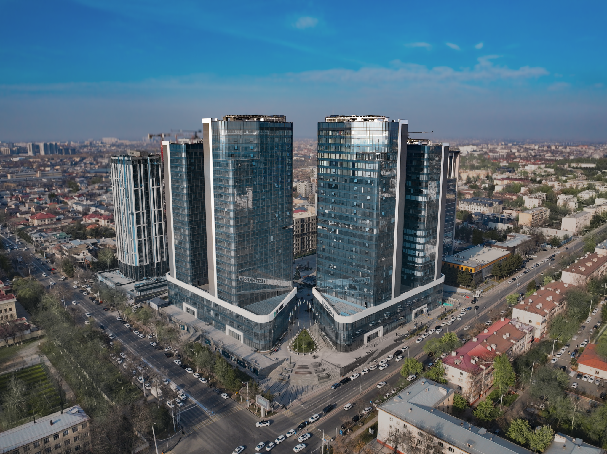 IT Park Uzbekistan стал лучшей зоной знаний в Азиатско-Тихоокеанском регионе 14 img 20261017 102807 820