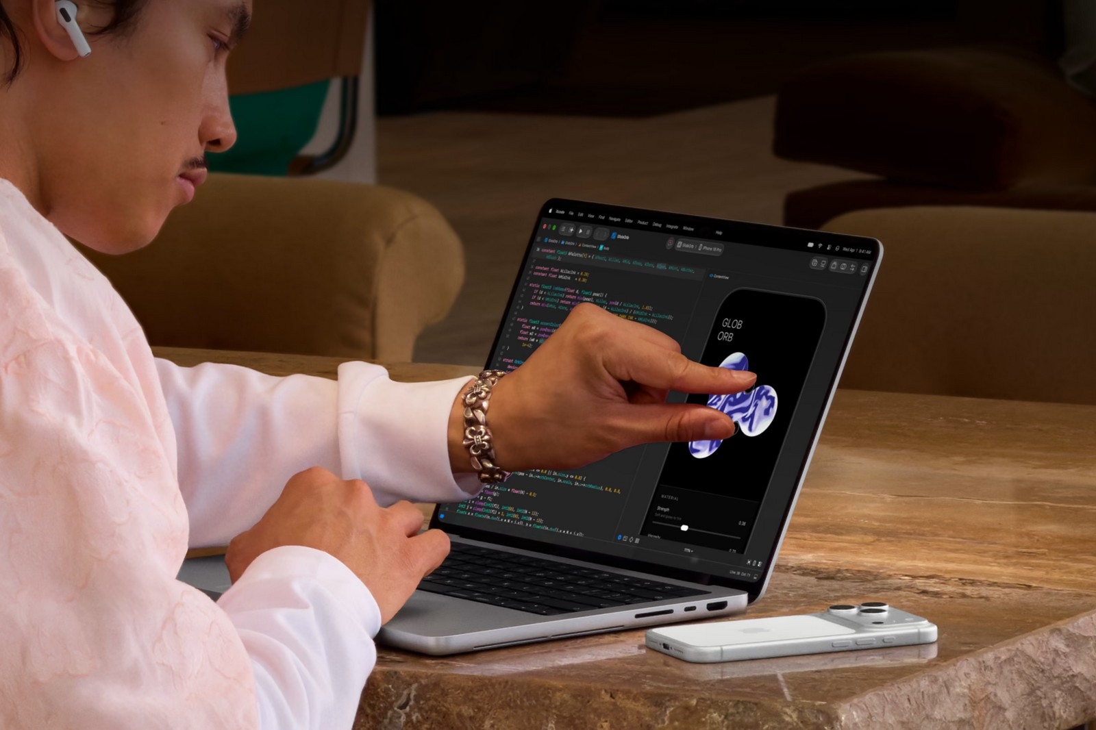 Apple представила первый MacBook Pro с сенсорным экраном 3 macbook pro with proled