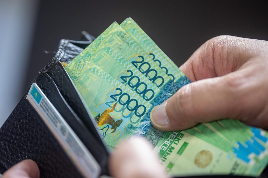 Сколько зарабатывают программисты в Казахстане в 2026 году 1 pexels 33175652