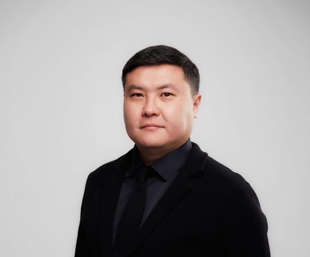 Как юрист из Казахстана без навыков программирования собрал ИИ-команду для компании 4 zhangali bajgaliev scaled e1791441696463